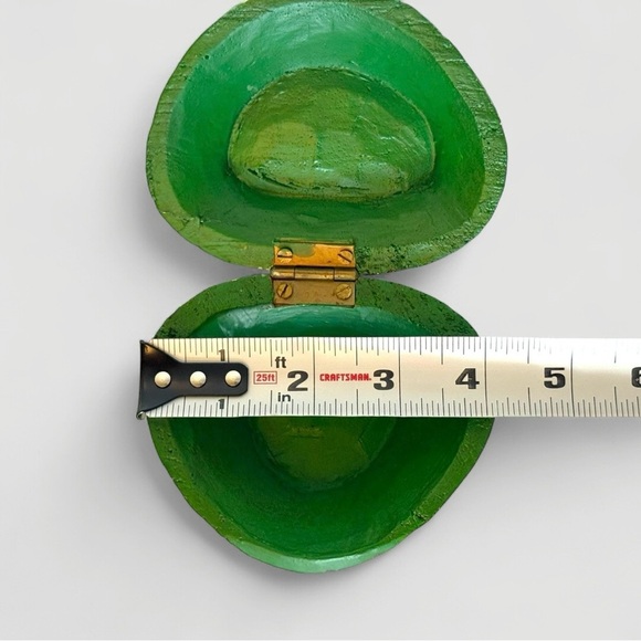 Vintage Hand-Carved and Painted Balsa Wood Frog Figurine Trinket Jewelry Box - Picture 4 of 10